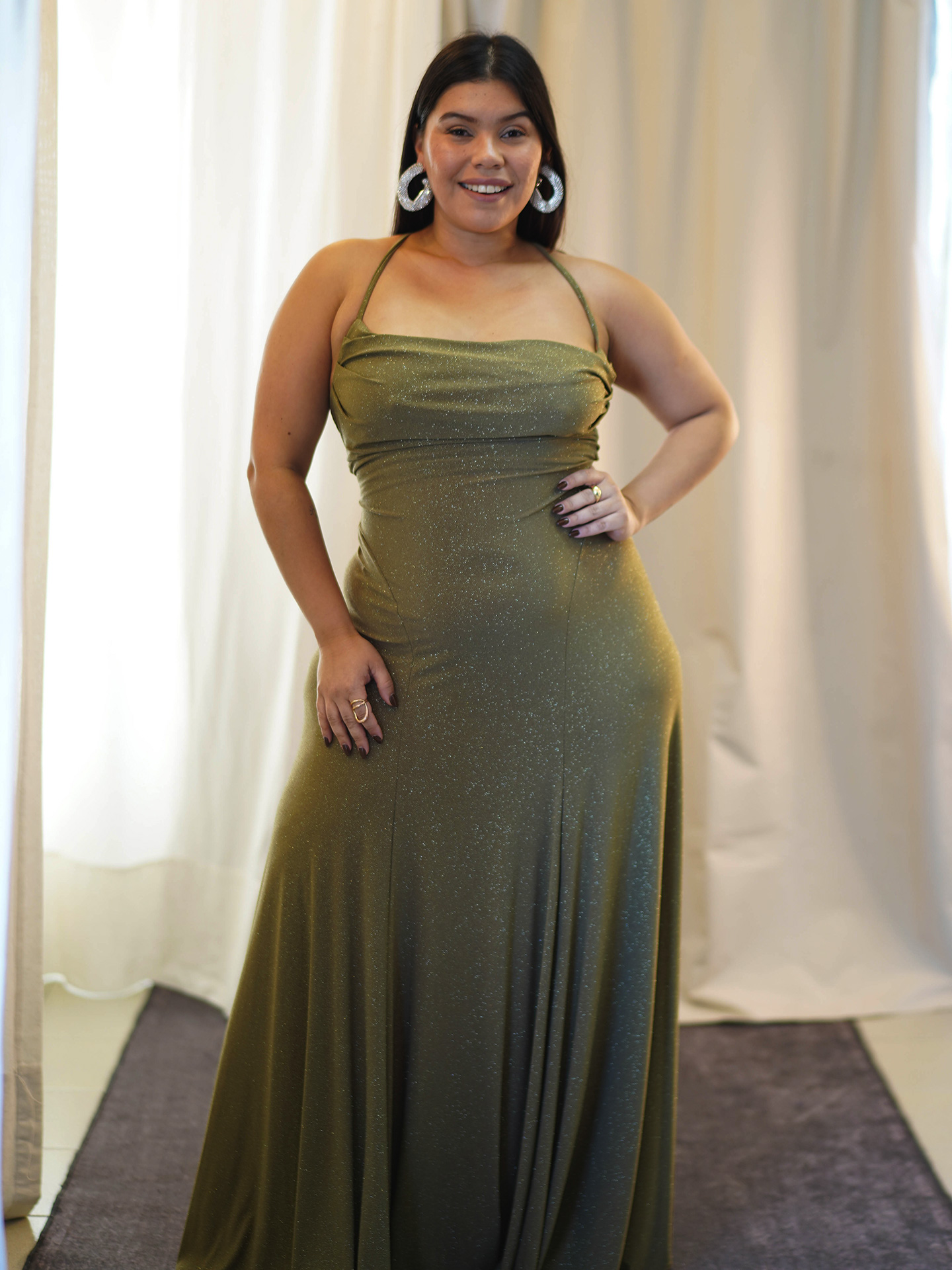deneli-vestidos-marzo2026-42